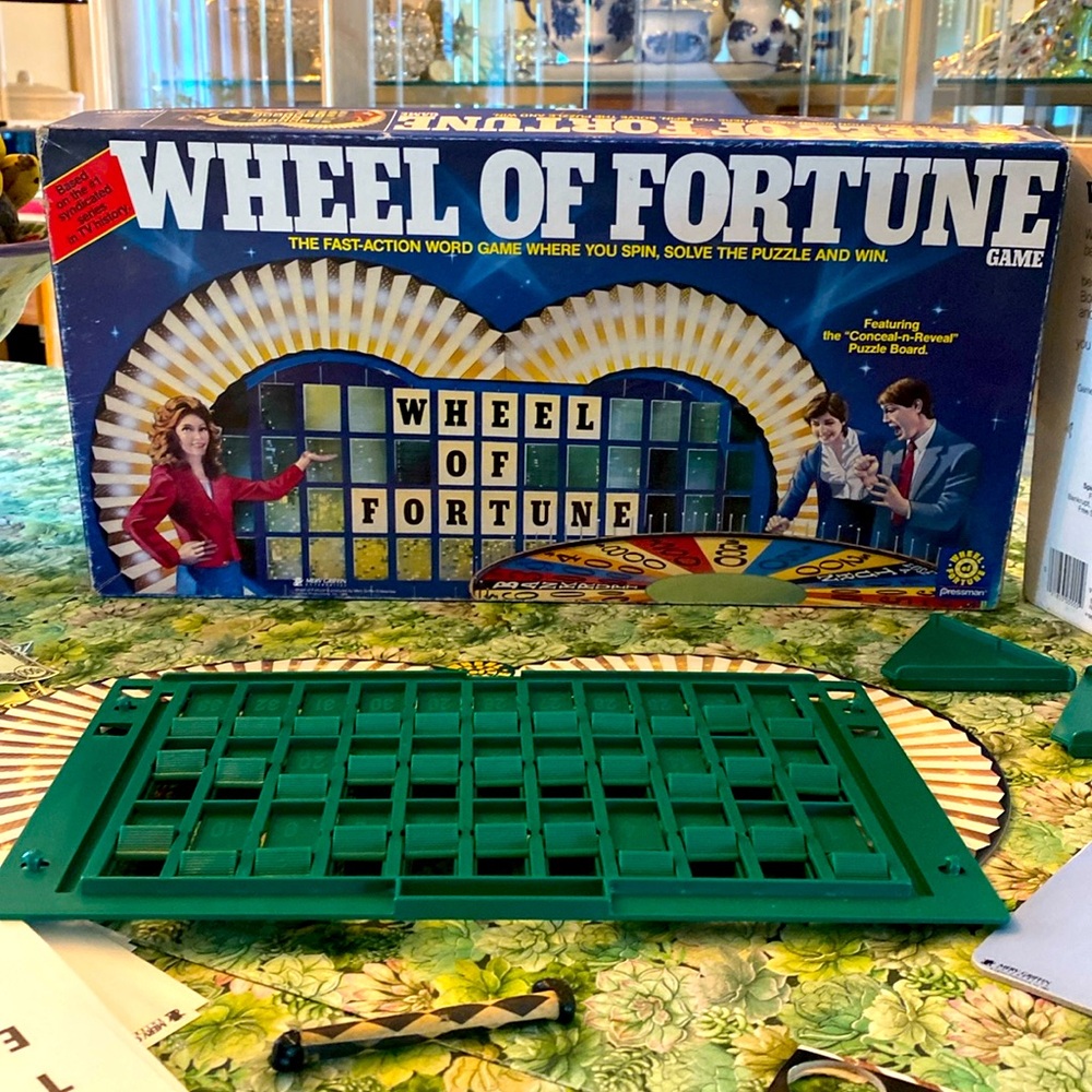 Wheel of Fortune board game 1985 vintage